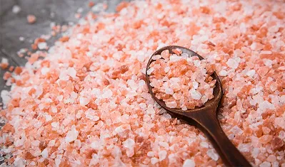 Rock-Salt-in-hindi-sendha-namak-in-hindi